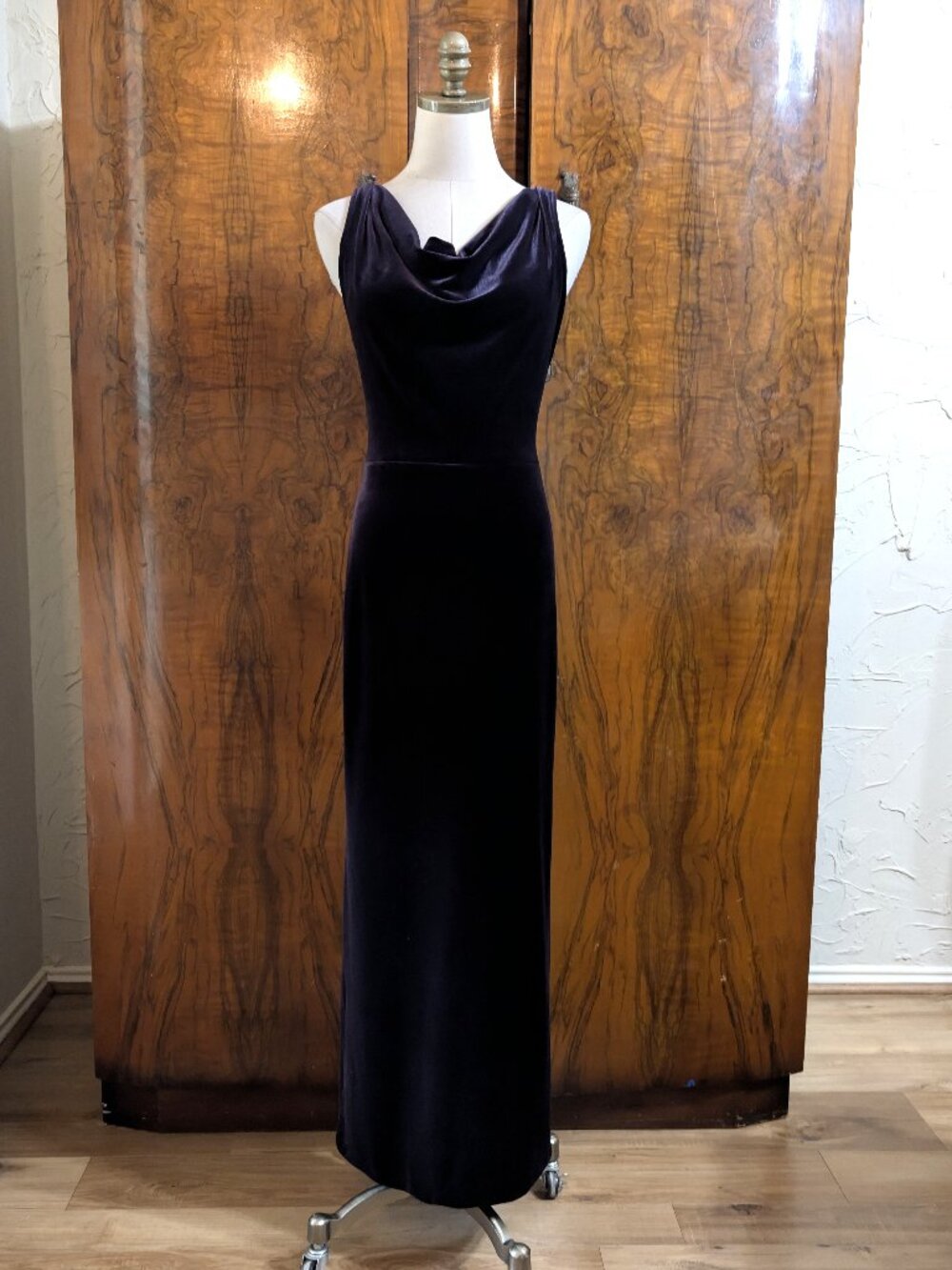 Vintage Rimini Deep Purple Velvet Cowl Neck Maxi Dress 2 Cross Back Formal Vampy